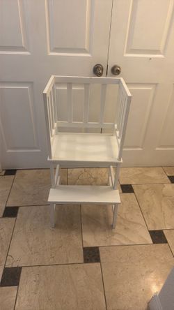 Toddler counter step stool $15