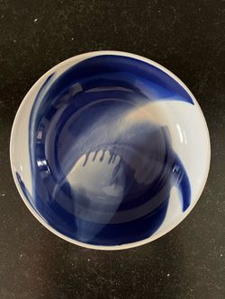 Designer serving bowl