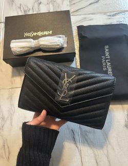 Yves Saint Laurent Luxury Designer Leather Purse With Box And Cloth ✅