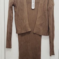 Olive + Oak women’s knit set skirt and cardigan size XS