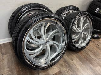 NEW staggered 24x9 and 24x11 infamous racing wheels wrapped in Lexani tires