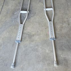 Crutches 