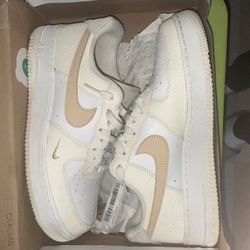 WMNS NIKE AIR FORCE 1 LO ‘07