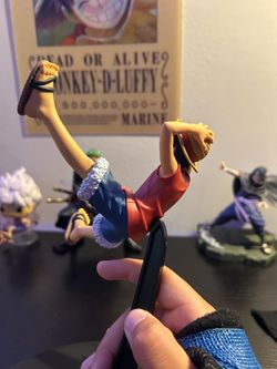 Luffy action figure