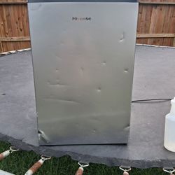 Hensense Mini Frigidaire