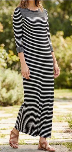 Anne Klein Black & White Striped Knit Maxi Dress 3/4 Sleeve Crew Neck Size M