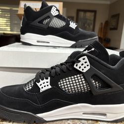 🖤 Air Jordan Retro 4 “White Thunder” 🤍