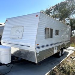 2005 Weekender Trailer 