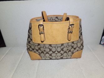 Coach Hamptons Signature Satchel/ Bag