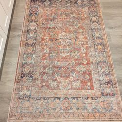 3'6" X 5'6" Polyester Rug