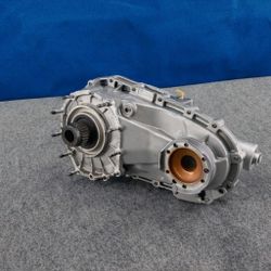 2009 Jeep Grand Cherokee SRT8 Transfer case Assembly.