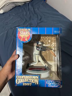 Atlanta Braves Hank Aaron Collectable