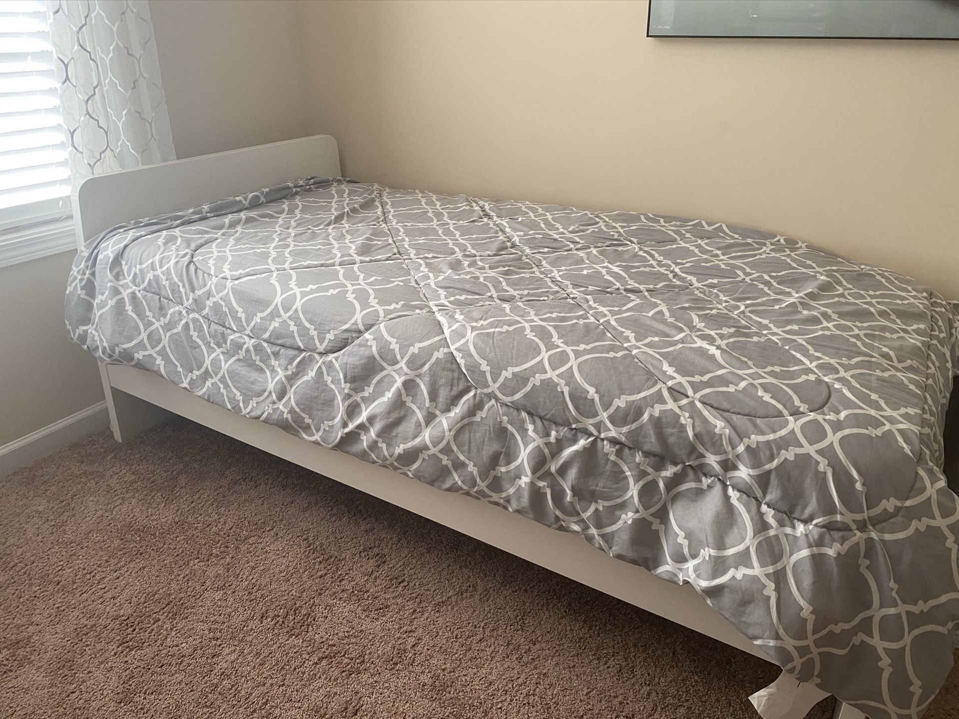 Twin size bed with mattress - IKEA