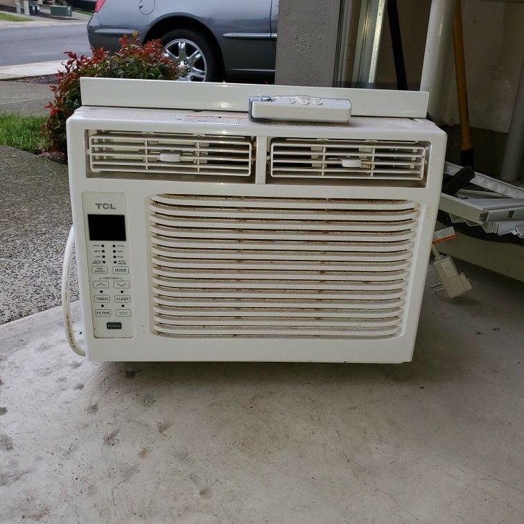 Window AC Unit