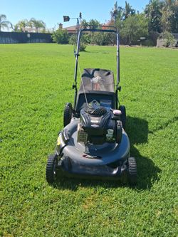 Lawnmower Craftsman Push Briggs and Stratton Engine