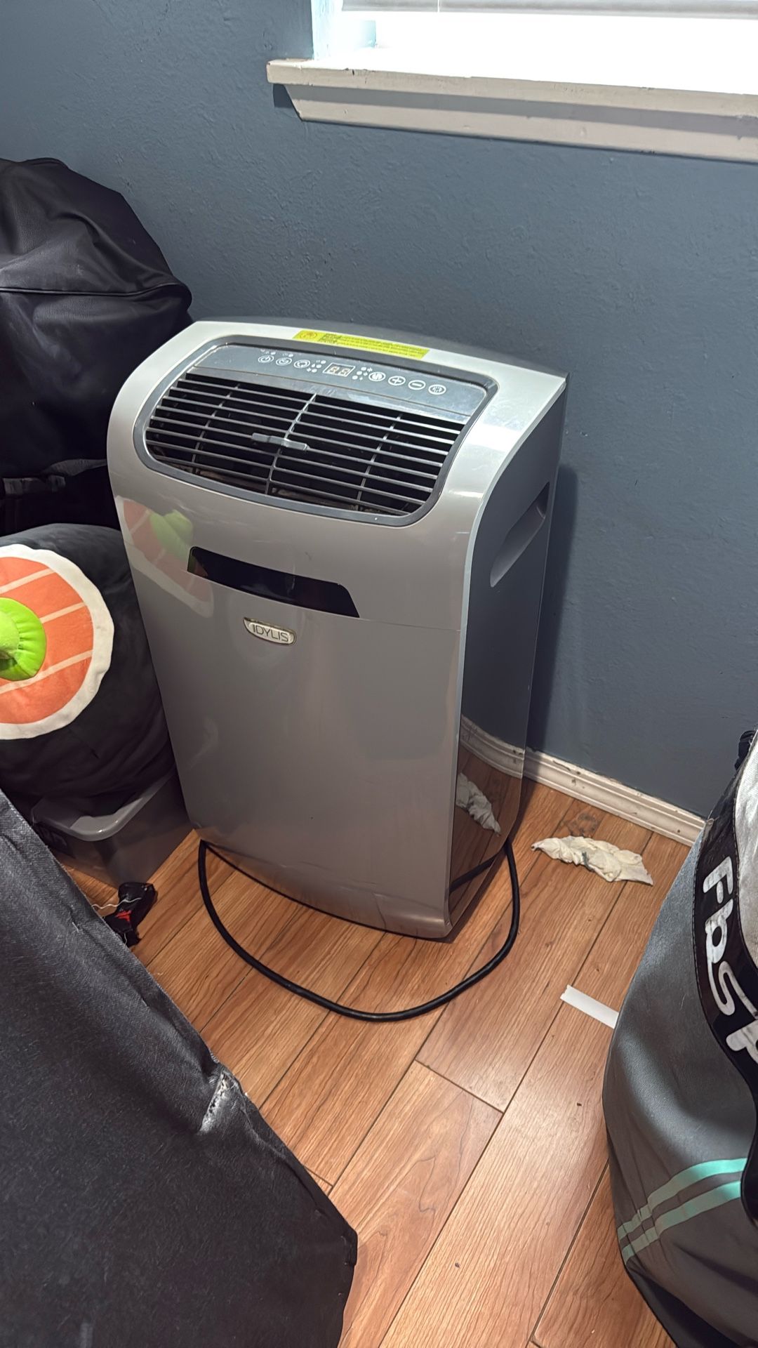 Portable air conditioner
