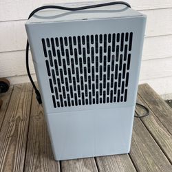 NAMCO MFG INC P646 Commercial Dehumidifier
