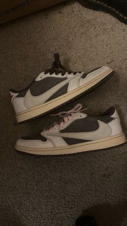 Travis Scott Jordan 1 low