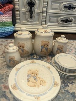 Tienshan County Bear Canisters Set Of 4 and 12 plates Very Good Condition Vintage 