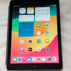 NICE APPLE iPad 6 6TH GEN 32GB WIFI iOS17
 
