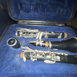 1400 Bb Student Clarinet