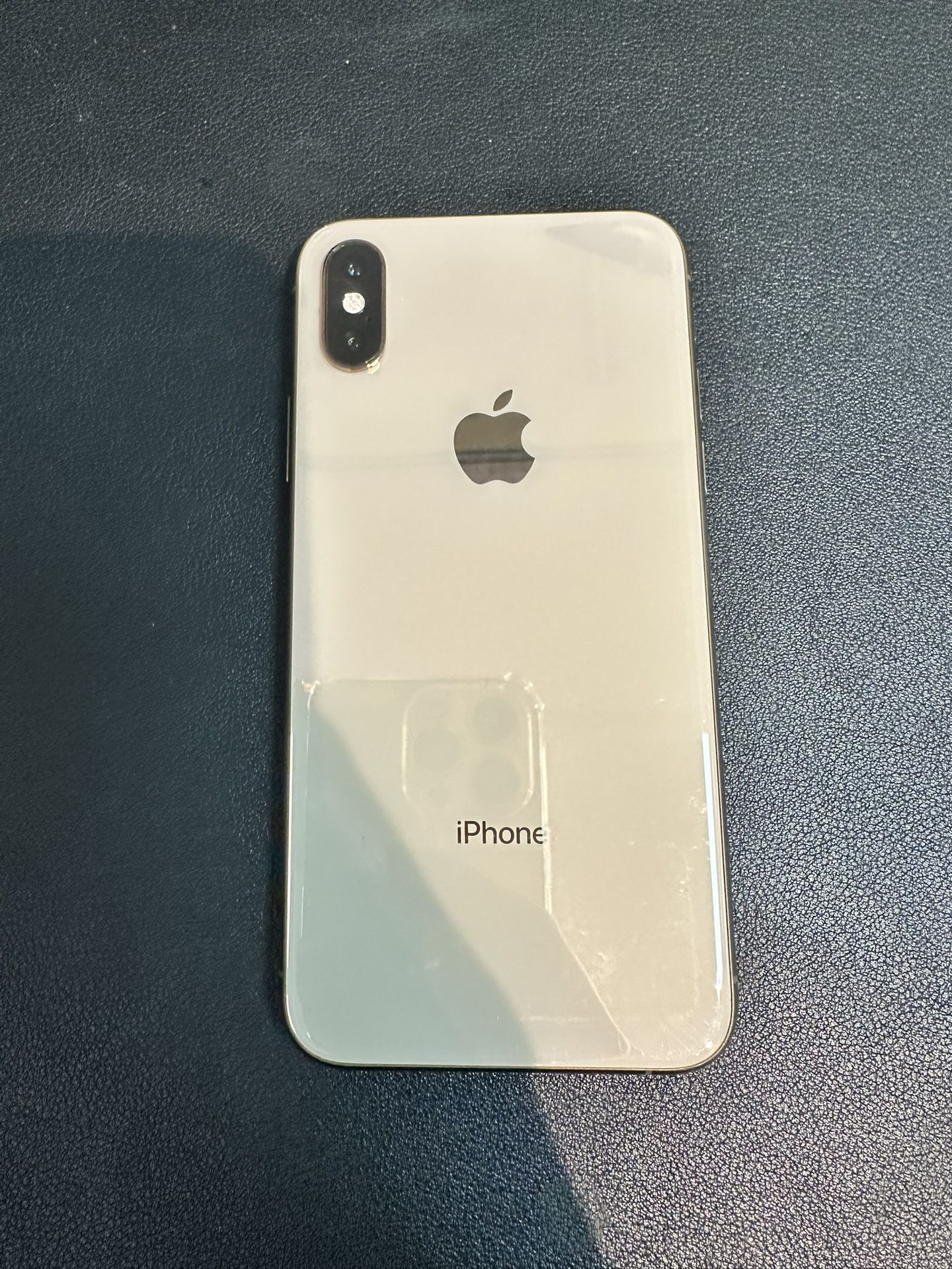 iPhone XS Gold 64Gb Unlocked All Carriers Perfect