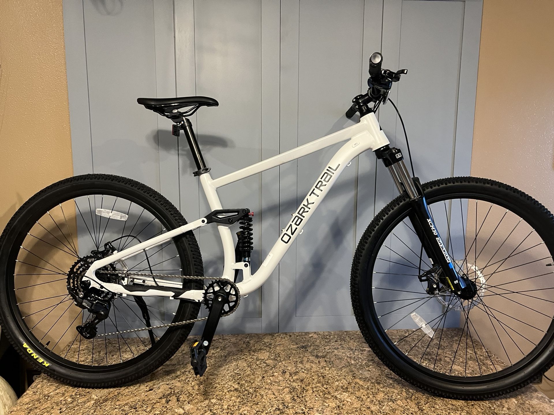 Ozark Trail Slalom Full Suspension Mountain Bike, 29 Wheels