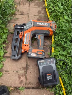 Ridgid HyperDrive 16 Gauge 18v Brushless 2-1/2 In. Straight Finish Nailer