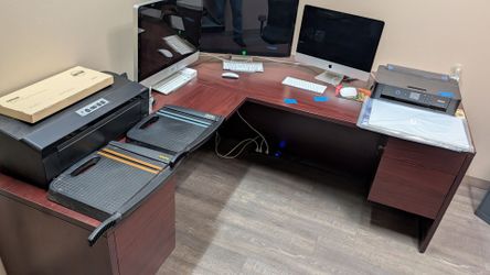 L Shaped Desk & Filing Cabinet