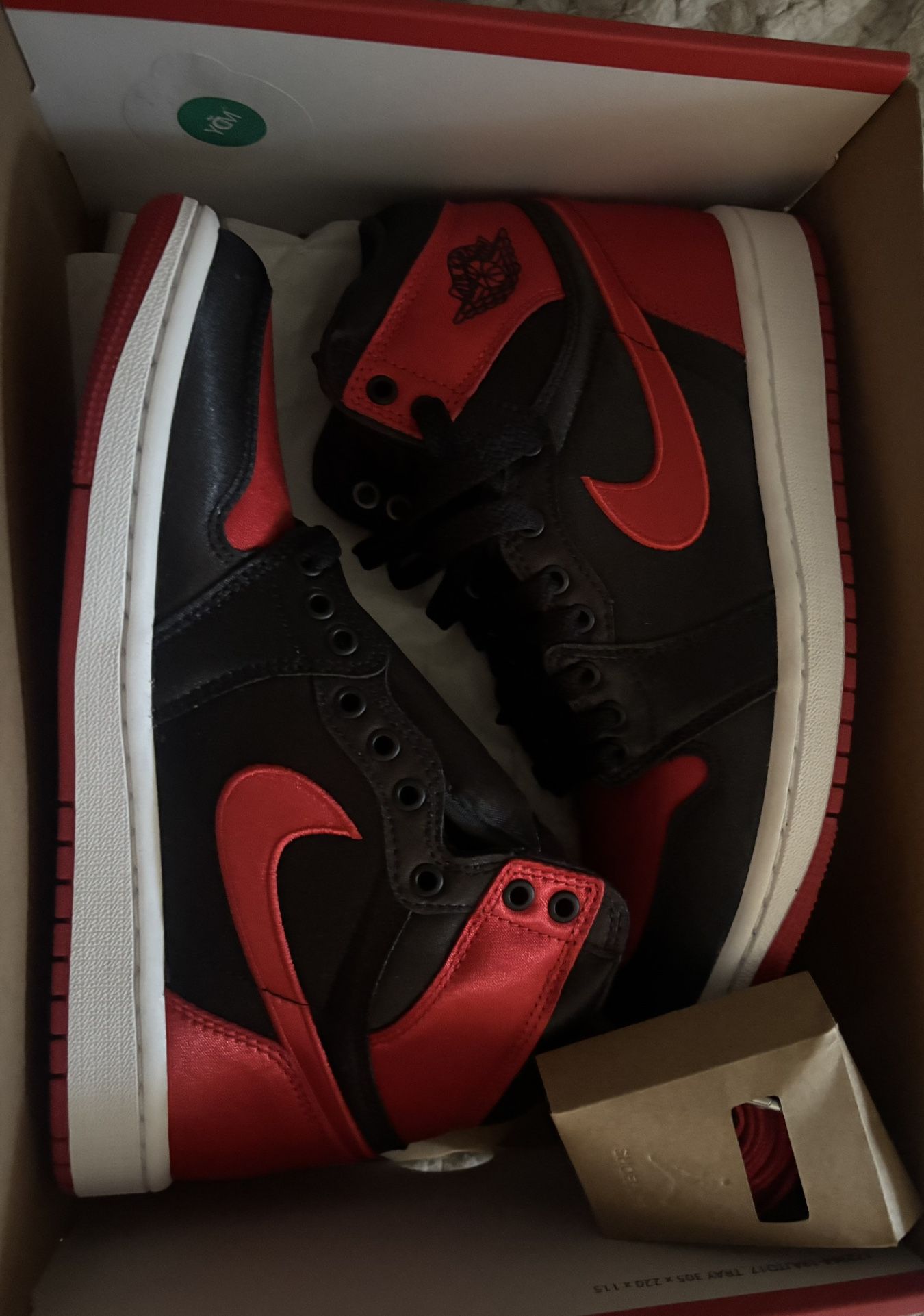 Jordan 1 Retro High OG Satin Bred