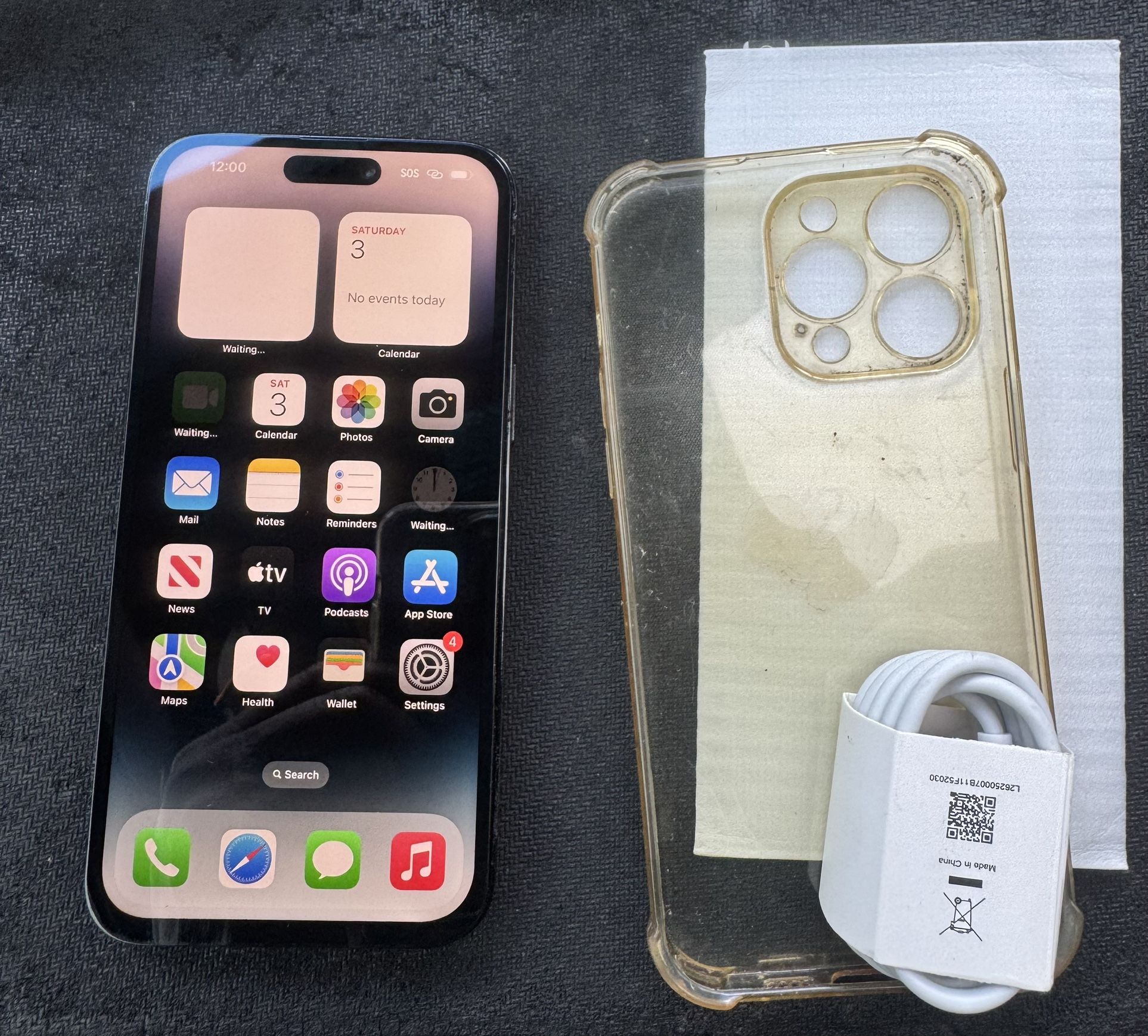 iPhone 14 Pro Max 128gb for T Mobile or metro it’s a 8.5 out of 10 works perfect no cracks battery 91% can deliver 300$