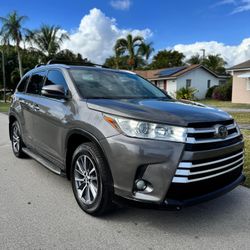 2018 TOYOTA HIGHLANDER XLE