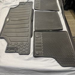 2020-2023 Land Rover OEM Matts/ Spare Wheel Cover