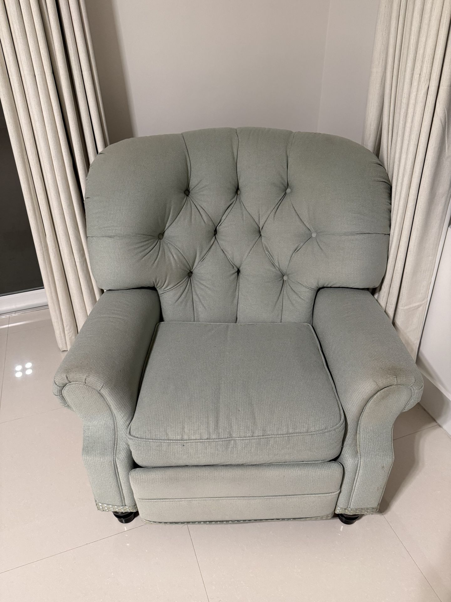 Recliner Chair