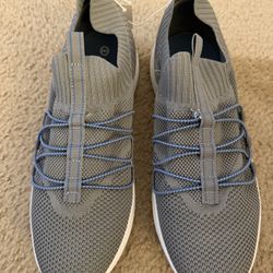 Men’s Size 12 Memory Foam Walking Shoe New 