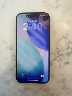 iPhone 15 Pro 256 GB - Like New Condition