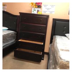Dresser/ Five drawers dresser