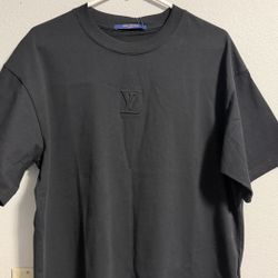 Louis Vuitton T-shirt Size S-M