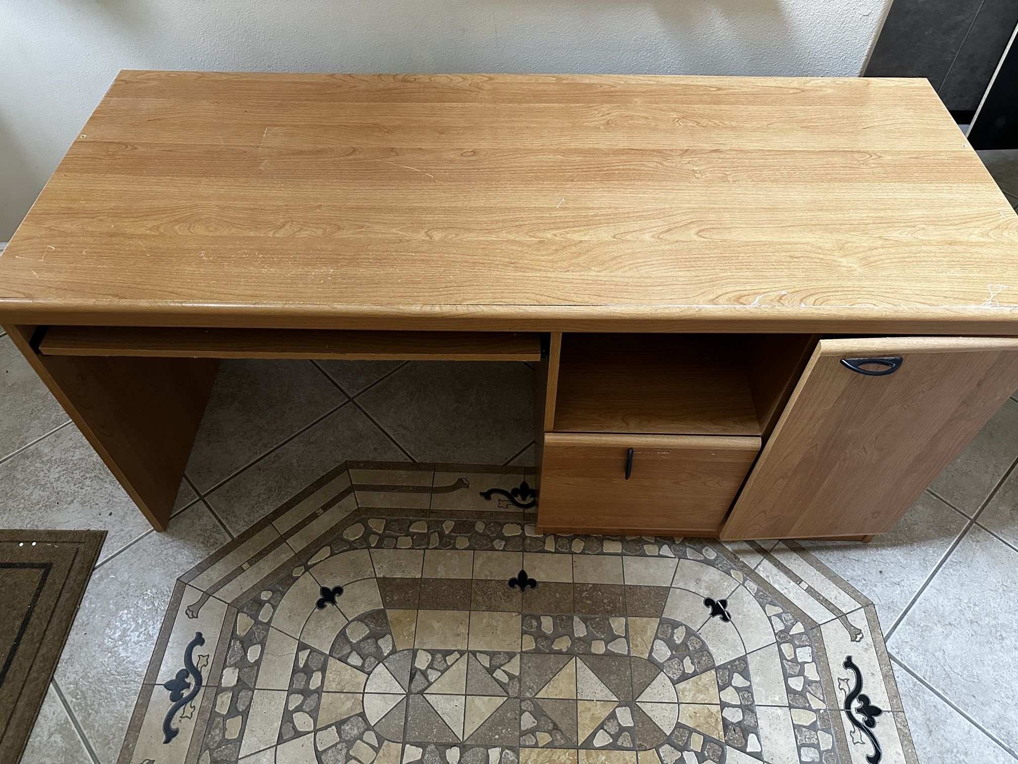 Desk With Keyboard Drawer And Storage