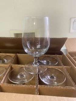 Clear Stemmed Wine Glasses Set