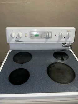 Kenmore Oven/Stove and Kenmore Refrigerator Combo Set