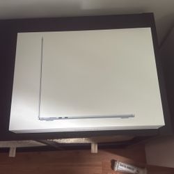 Brand New 2025 MacBook Air 