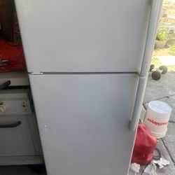 Ge Refrigerator 