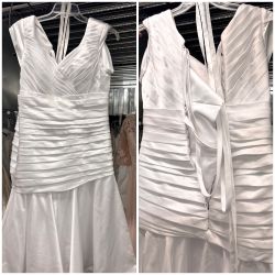 Beautiful Wedding Gown Size 16 With Corset Back. Simple but very elegant dress. Can meet in Midvale or Murray. Cash/Venmo 