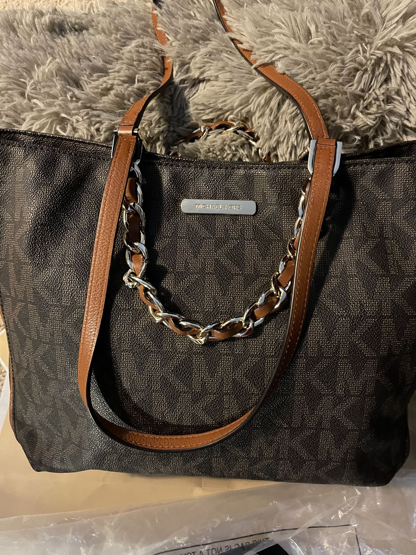 Micheal Kors Harper Tote