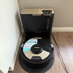 Shark Matrix Plus Robot Vacuum Cleaner