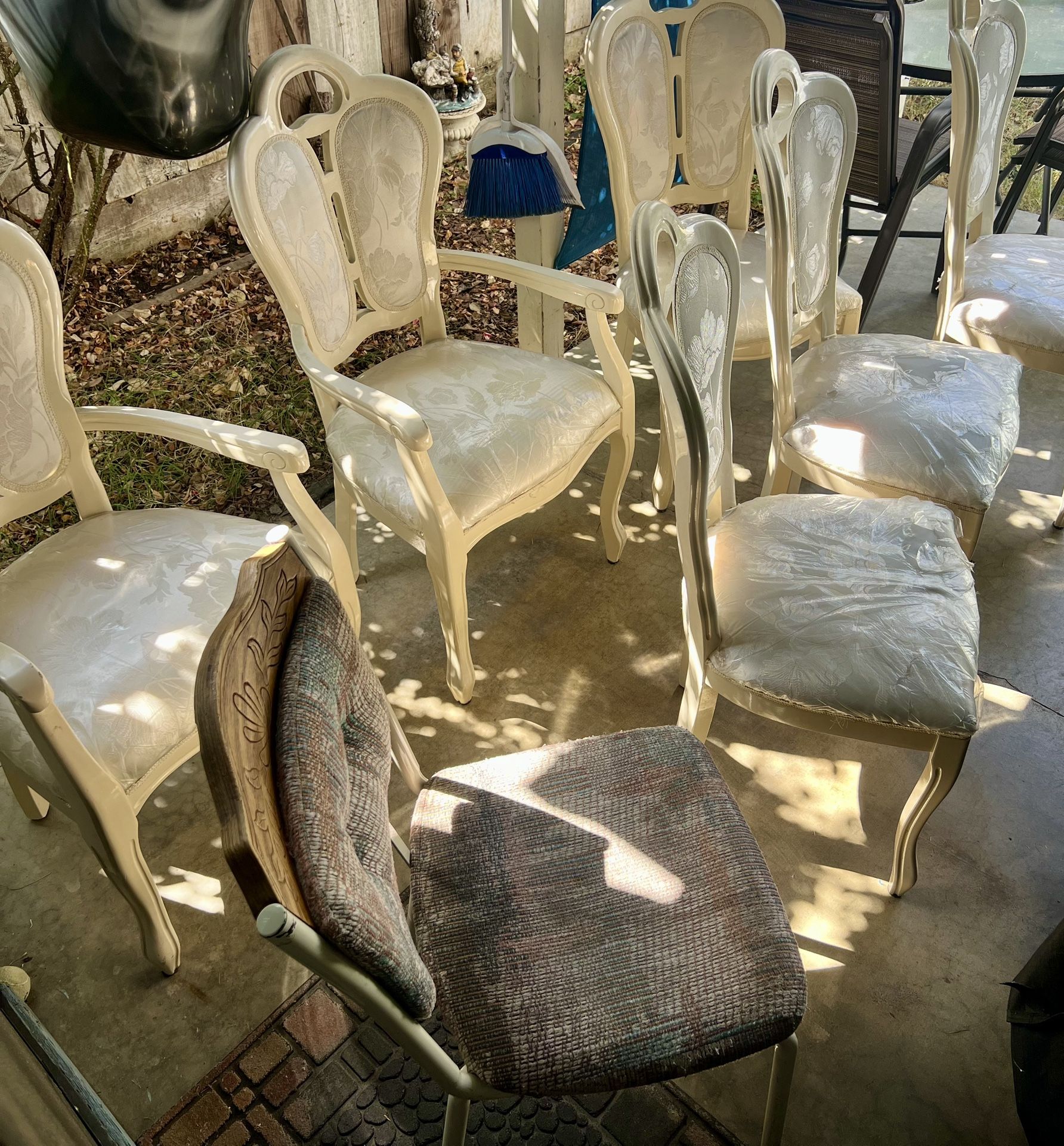 7 Chairs