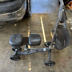 Roscoe Medical Knee Scooter
