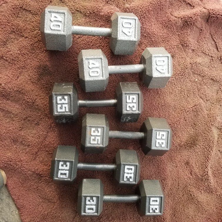 SET OF 40s.  35s. 30s  HEXHEAD DUMBBELLS  TOTAL  210LBs.    2-40s.  2-35s. 2-30s
7111. S. WESTERN WALGREENS 
$220   CASH ONLY