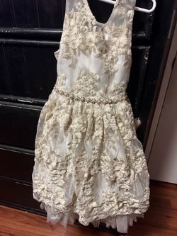Girls dress